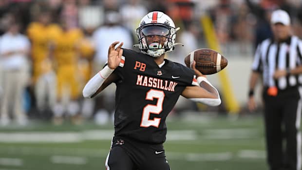 Archbishop Moeller Massillon football Jeff Harwell41